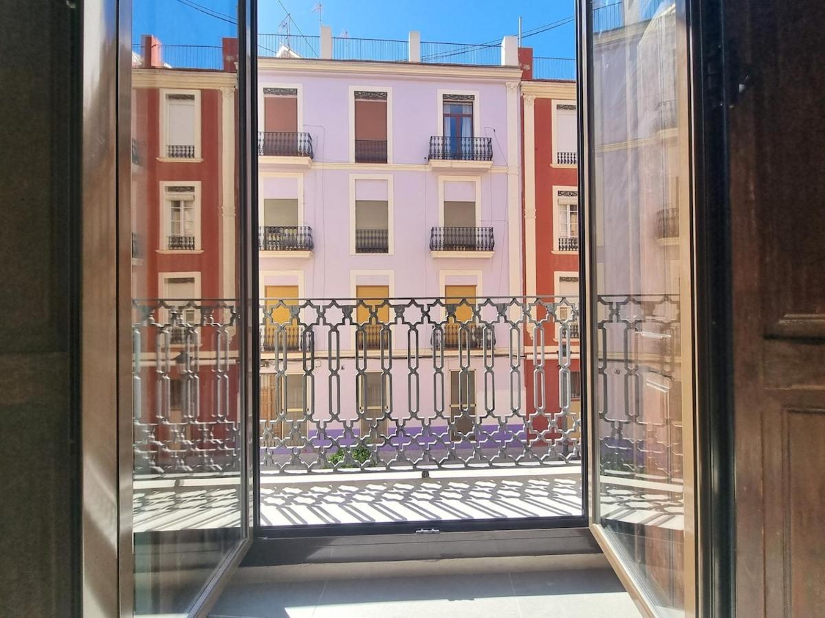Centrica Y Encantadora Vivienda. Valencia Exterior photo